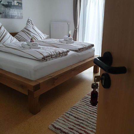 I24Rooms - Gaestezimmer Mit Eigenem Garten Legau Extérieur photo