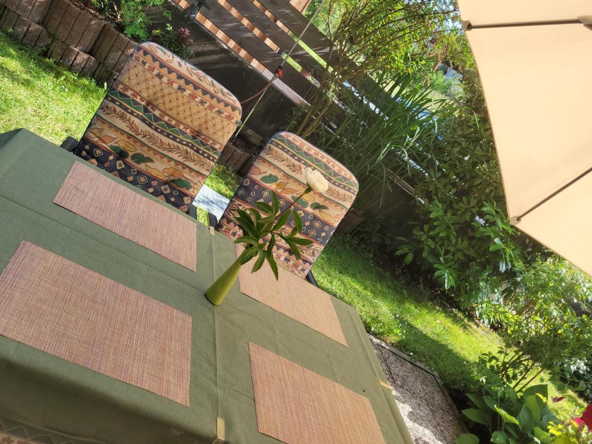 I24Rooms - Gaestezimmer Mit Eigenem Garten Legau Extérieur photo