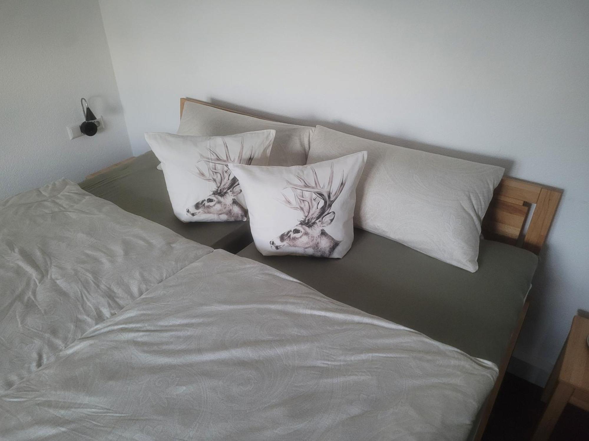 I24Rooms - Gaestezimmer Mit Eigenem Garten Legau Extérieur photo